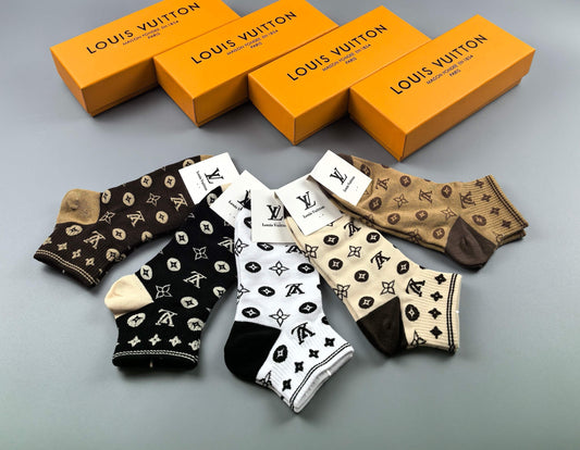 Louis Vuitton Socks（One pair of each style)